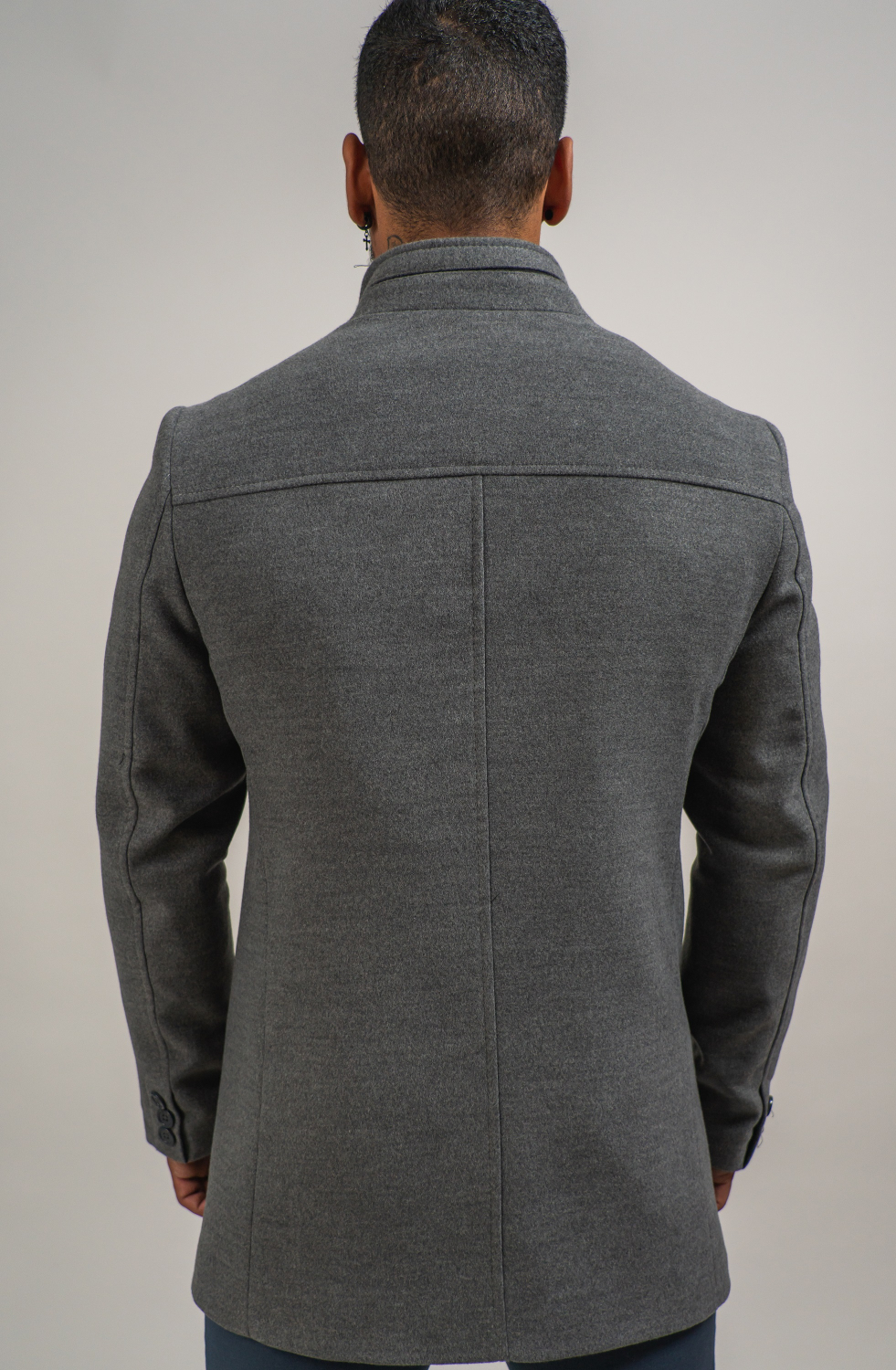 MANTEAU EN LAINE GRIS