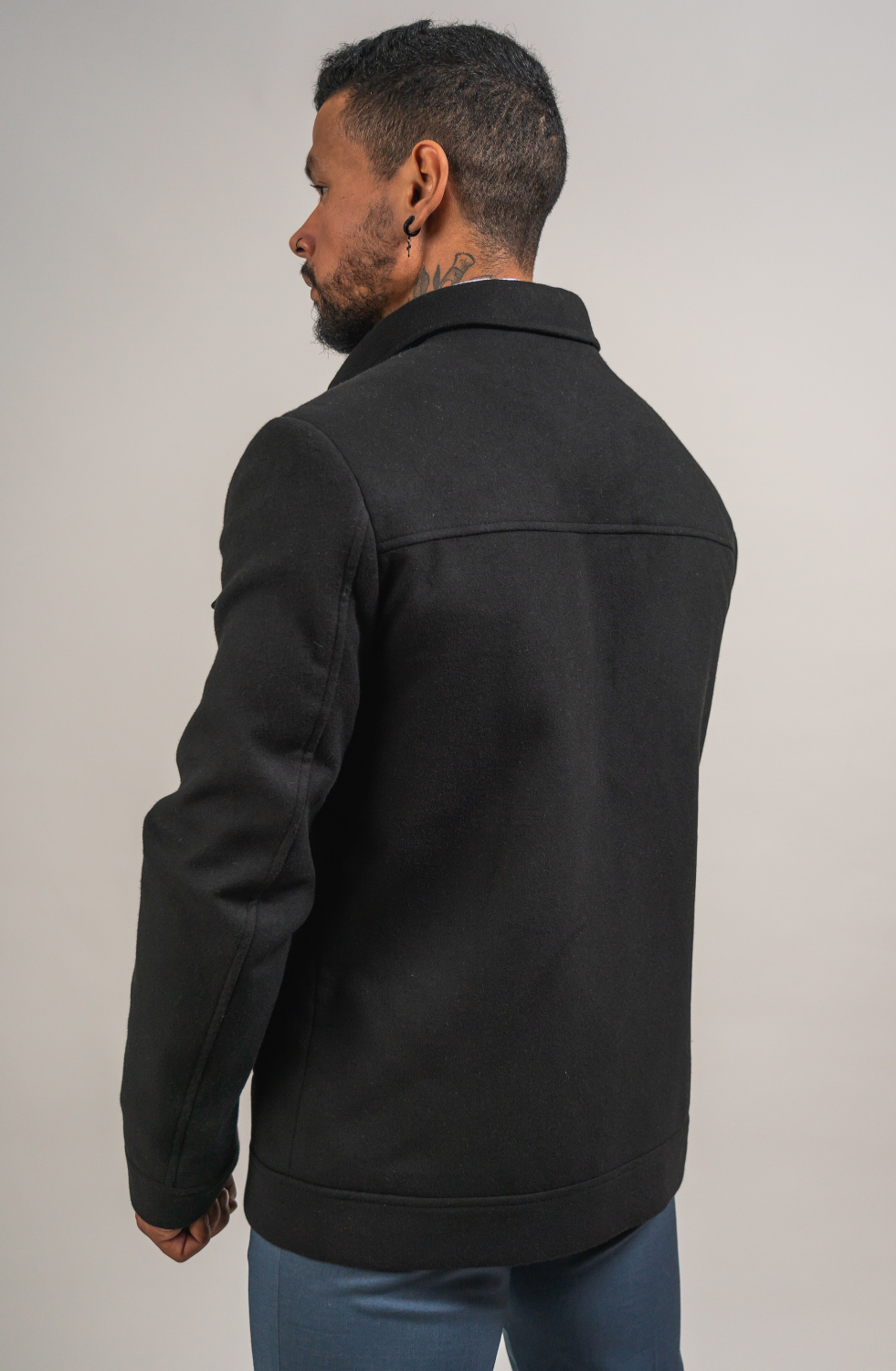 MANTEAU EN LAINE QUATRE POCHES NOIR