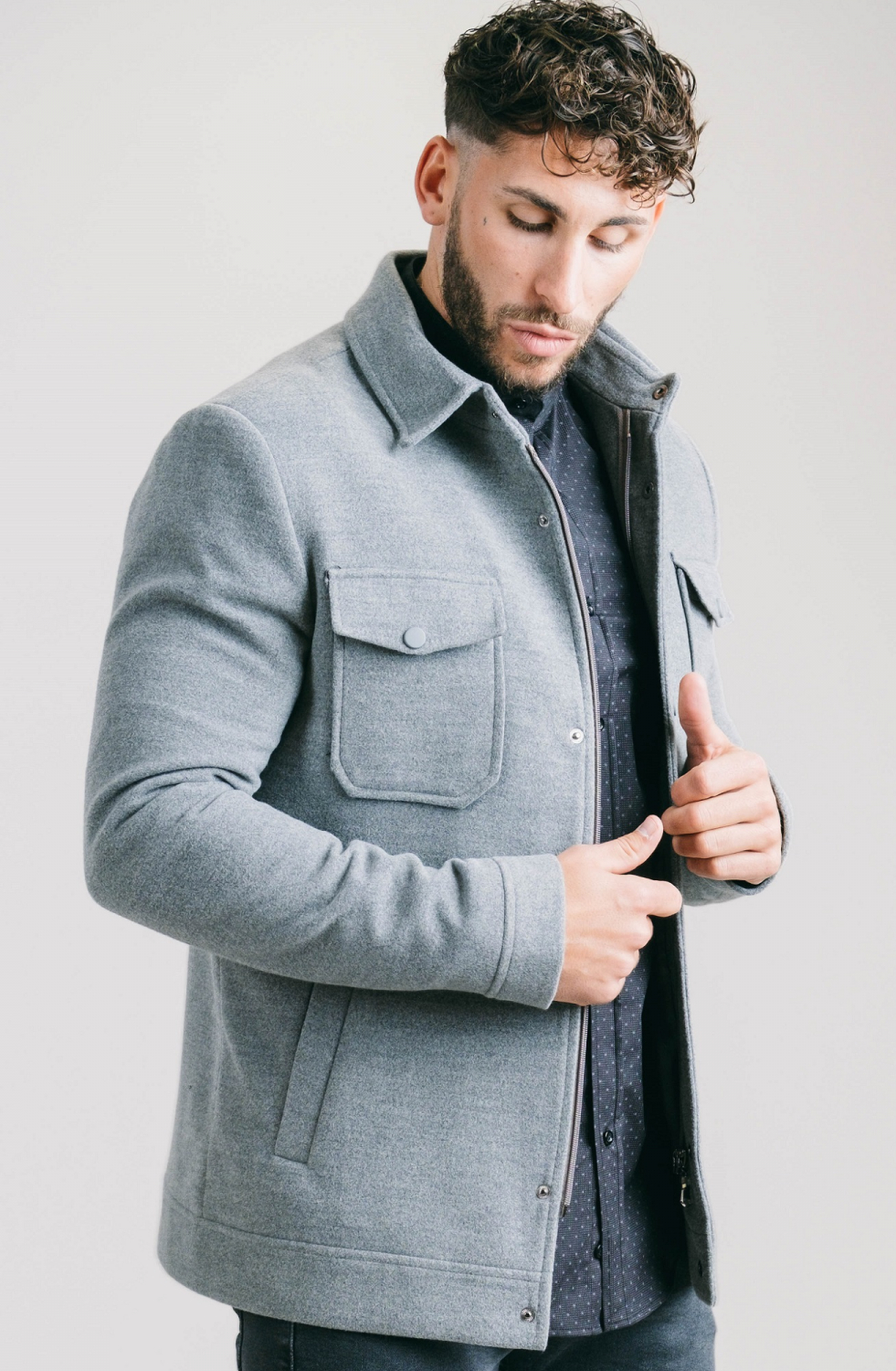 MANTEAU EN LAINE QUATRE POCHES GRIS