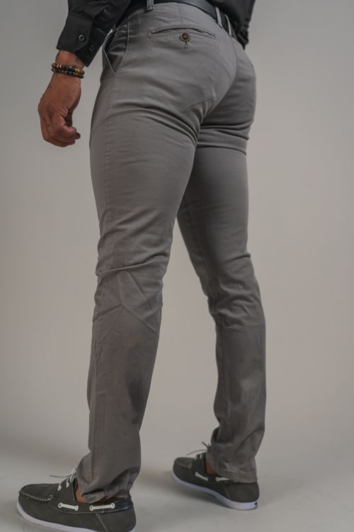 PANTALON SLIM COULEUR UNIE