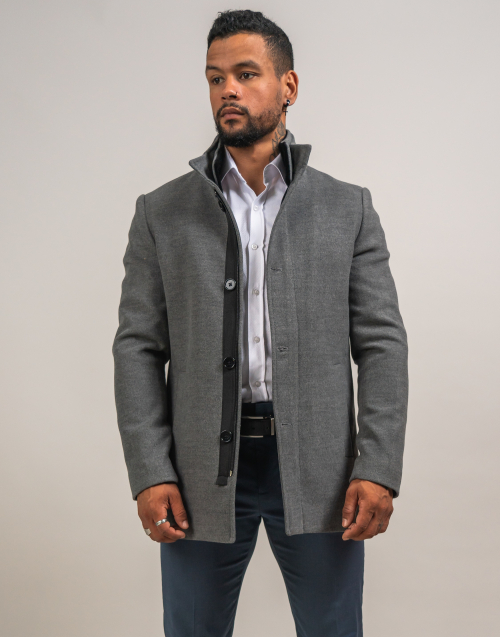 MANTEAU EN LAINE AVEC FOURRURE GRIS